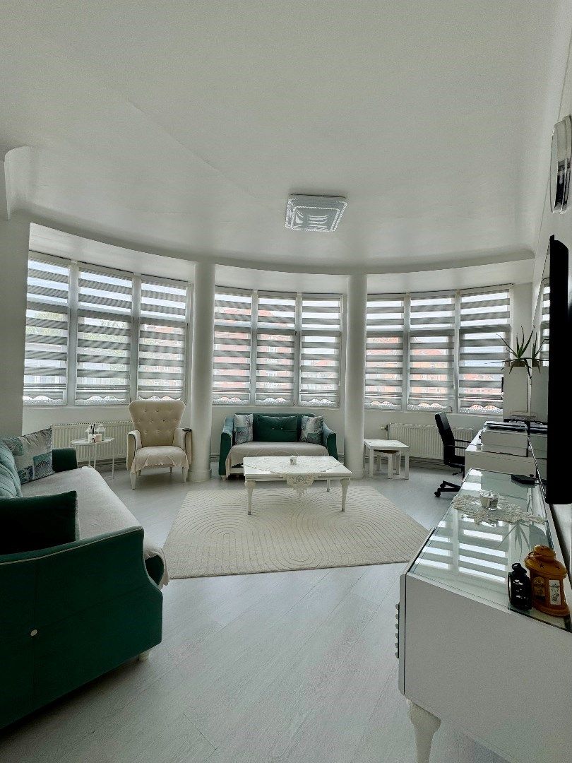 Licht en ruim 2-slaapkamerappartement te koop in Laken foto 6