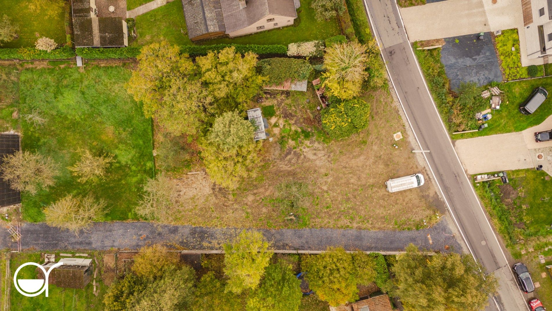 Goed gelegen bouwgrond voor open bebouwing in Drongen foto {{pictureIndex}}