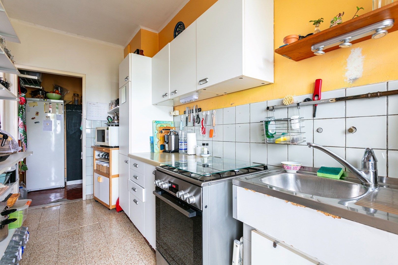 Te renoveren 2-slaapkamer appartement (107m²) met twee terrassen! foto 6