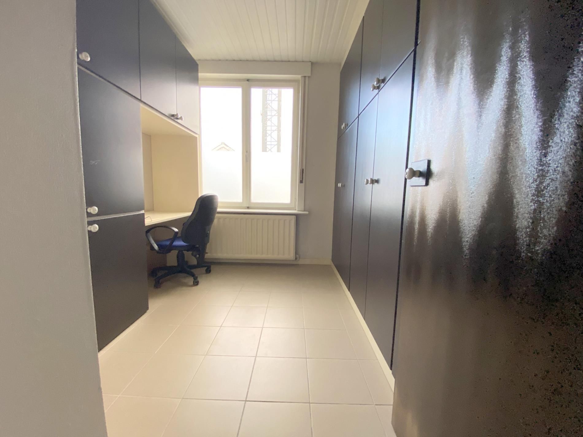 Woning met potentieel nabij Lippenslaan foto 8