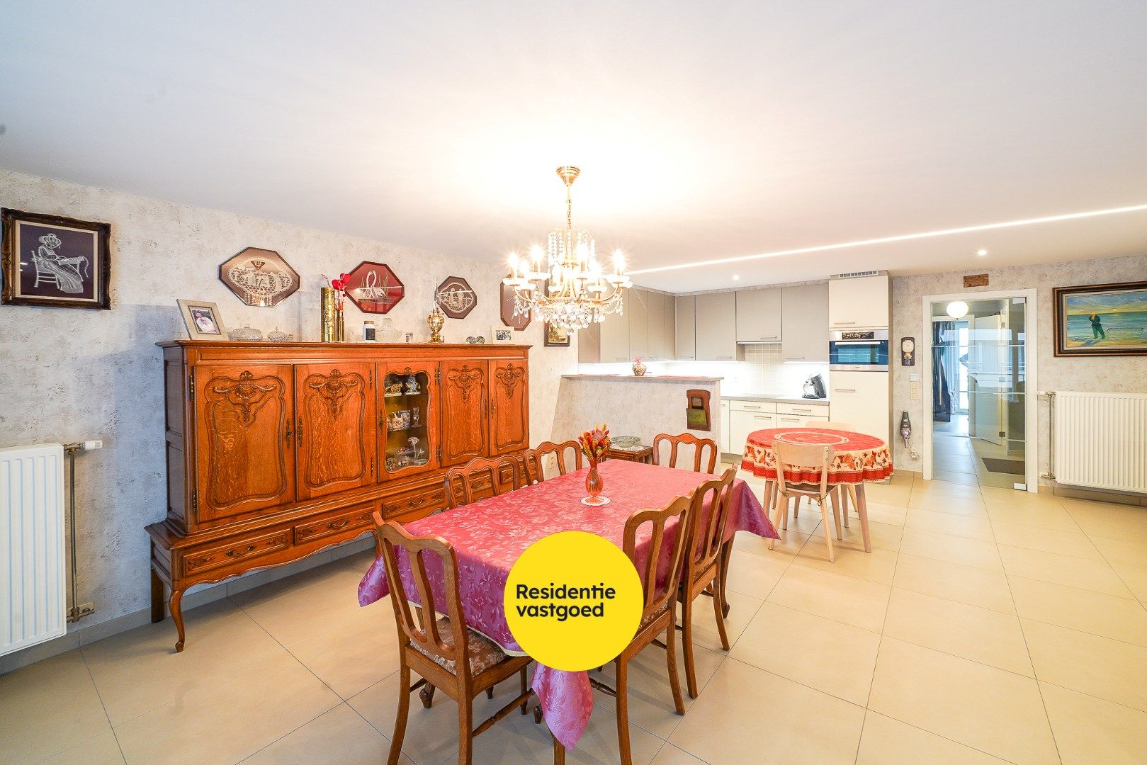 Instapklaar appartement met 2 terrassen te Mariakerke foto 5