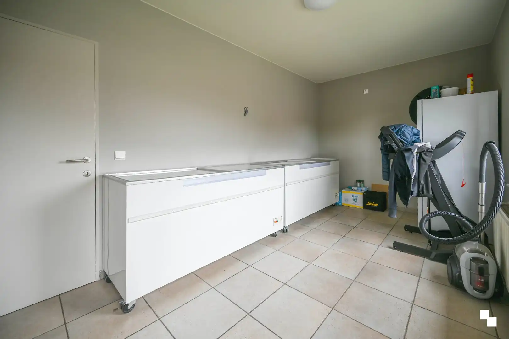 Zeer ruim appartement in het centrum van Oostrozebeke foto 15