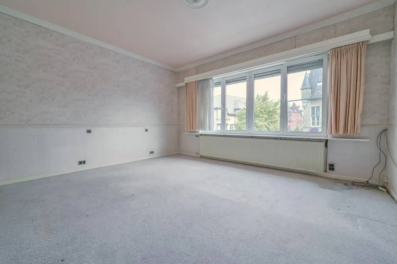 Zeer ruim duplex-appartement aan dorpsplein te Bornem foto 5