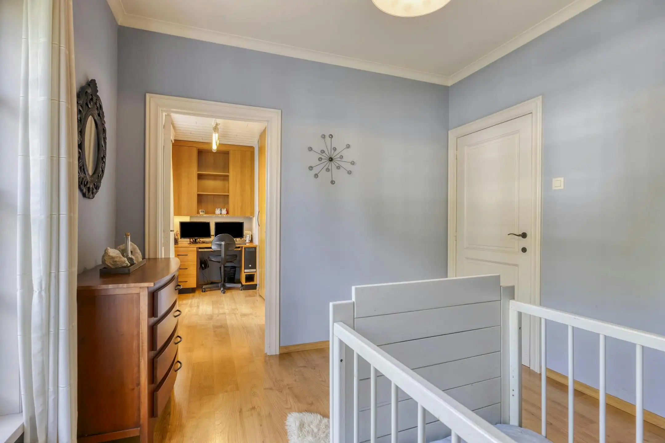 Riante woning te koop met veel potentieel voor diverse invullingen foto 18