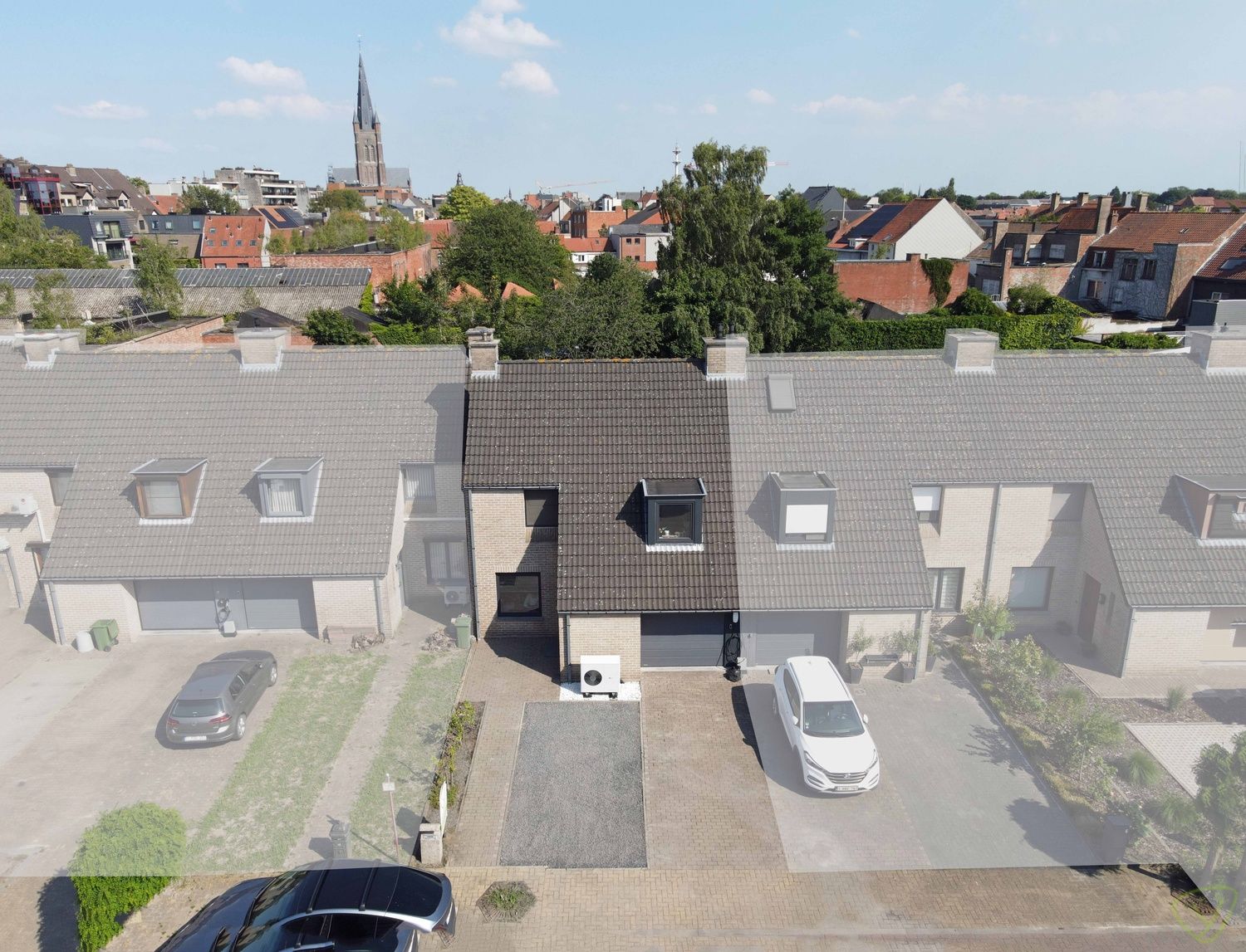 Gezinswoning met tuin in rustige doodlopende straat in Eeklo foto 24