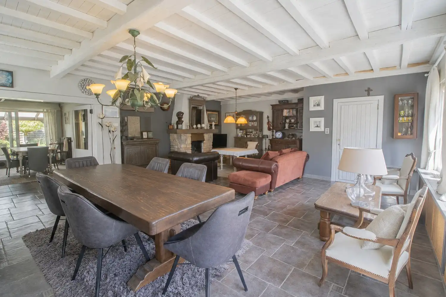Charmante bungalow te koop op rustige ligging in Wervik foto 3