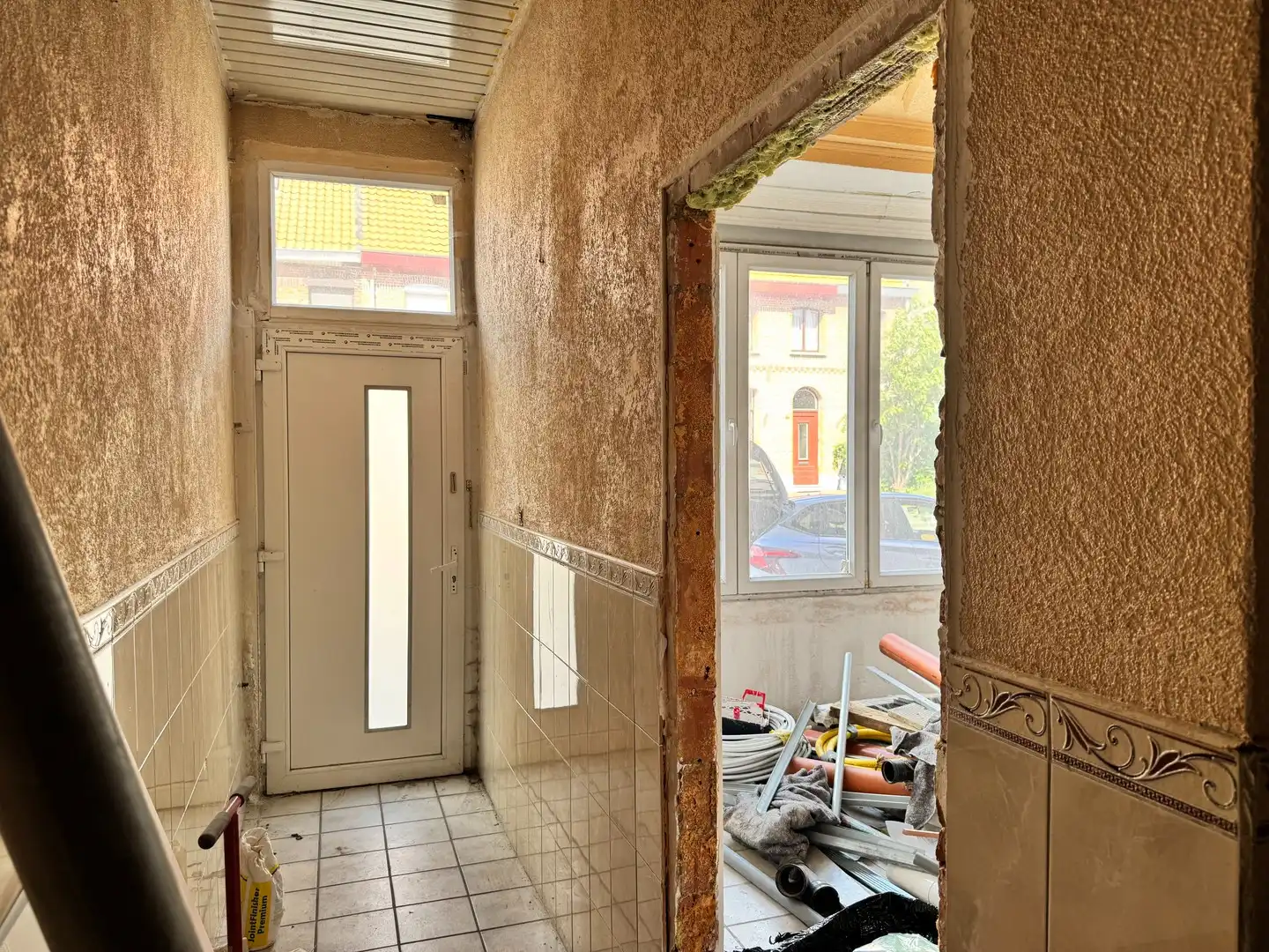Ruime renovatiewoning met garage en koer te Temse. foto 13