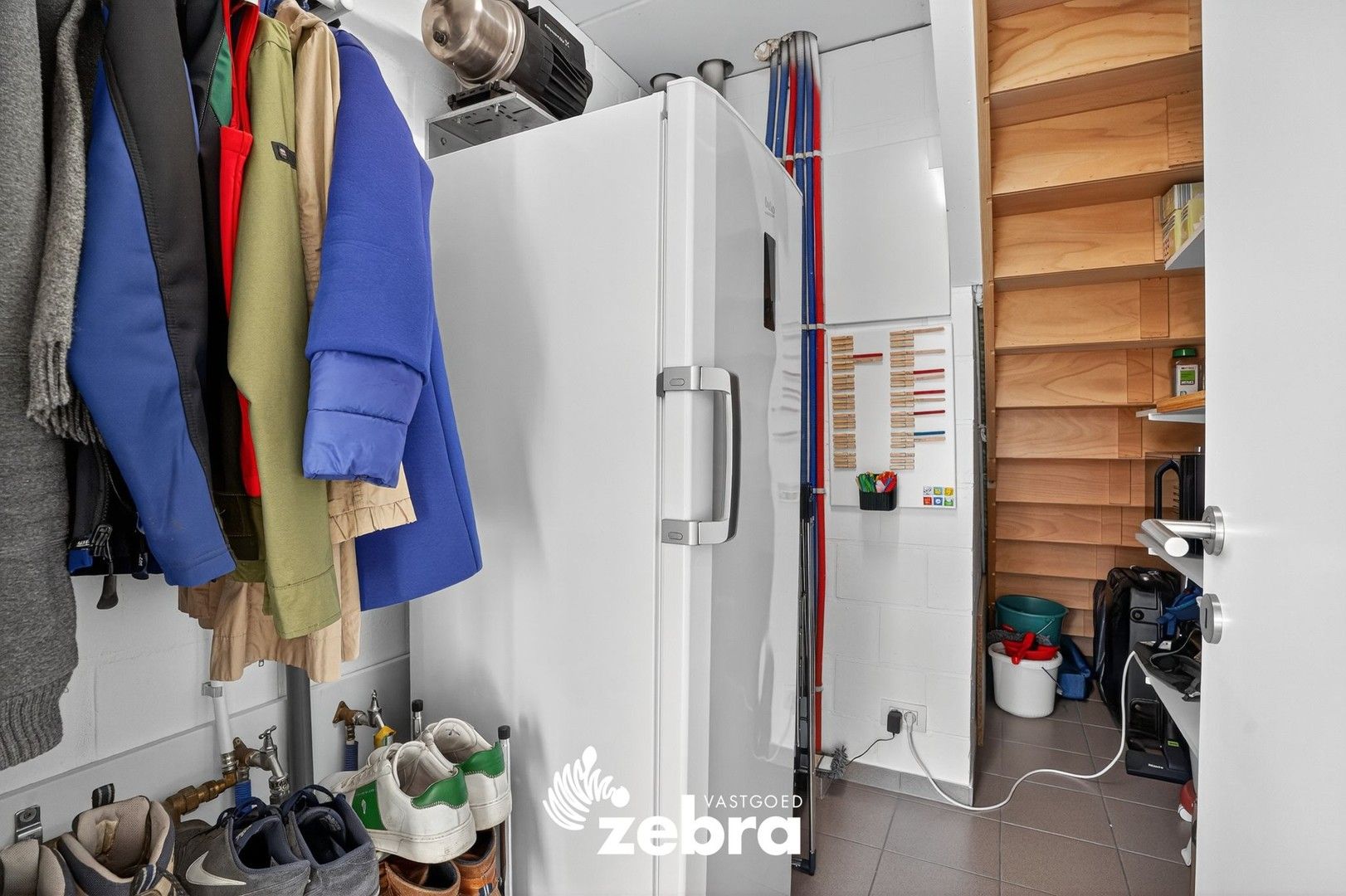 Instapklare woning met 4 SLK, 2 BADK en GARAGE! foto 12