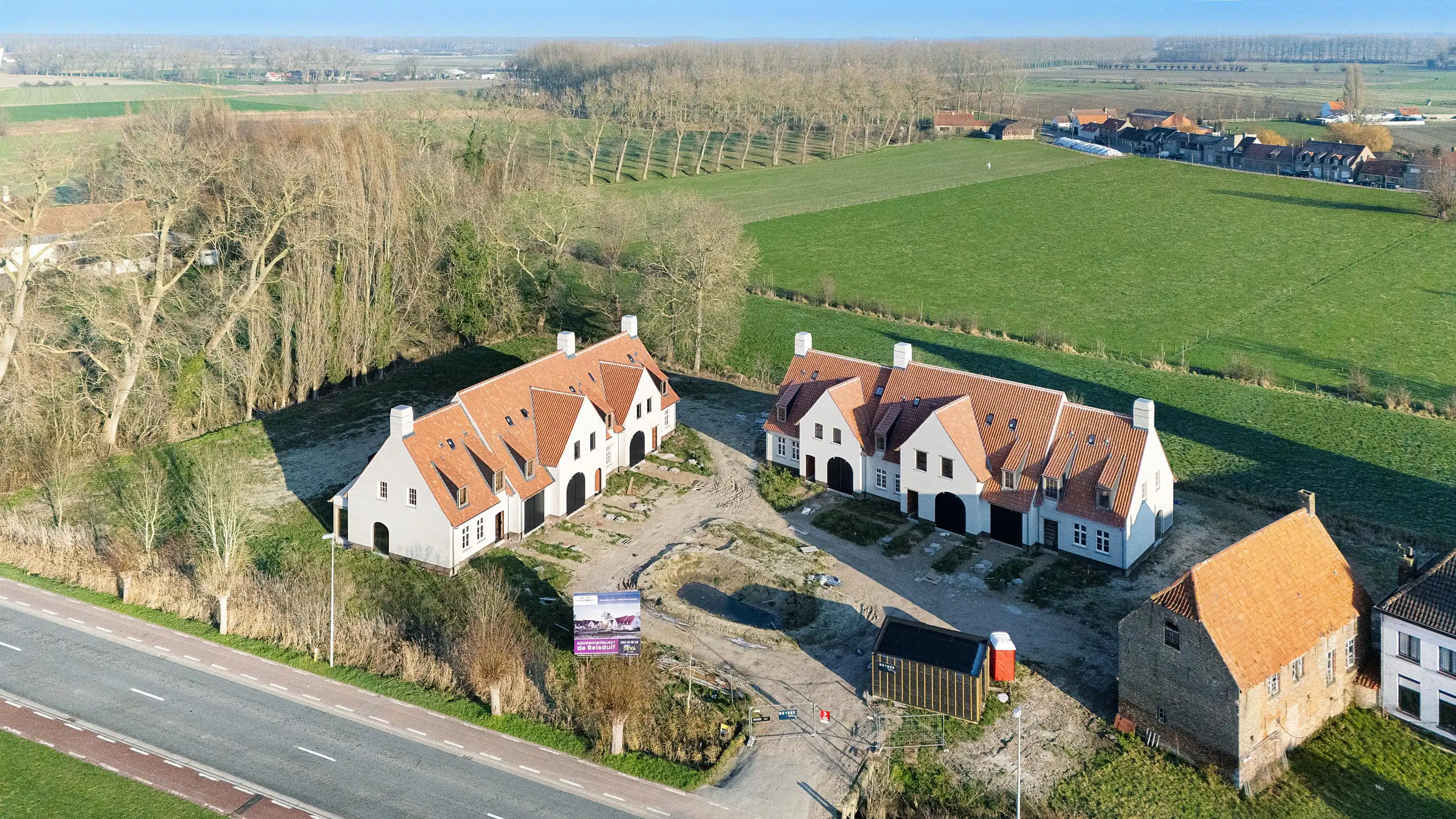 Nieuwbouw woning rustig gelegen te Lapscheure. foto 9