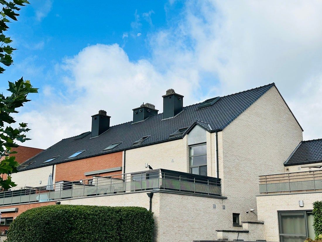 Knap duplex appartement te Diepenbeek foto {{pictureIndex}}