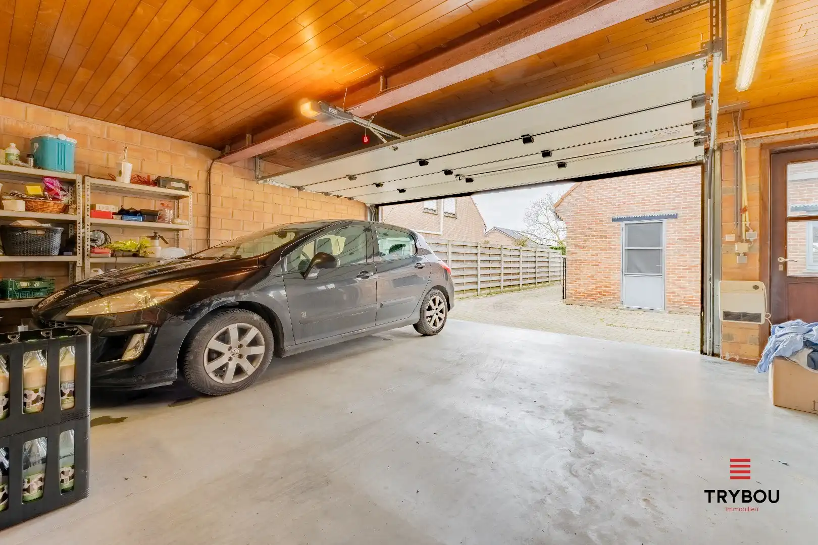 Instapklare gezinswoning met ruime tuin en dubbele garage in Poelkapelle foto 19