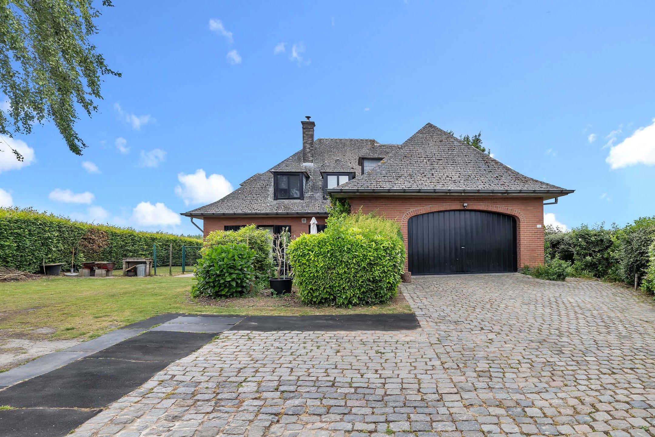 Villa met 5 slaapkamers op 20a foto 2