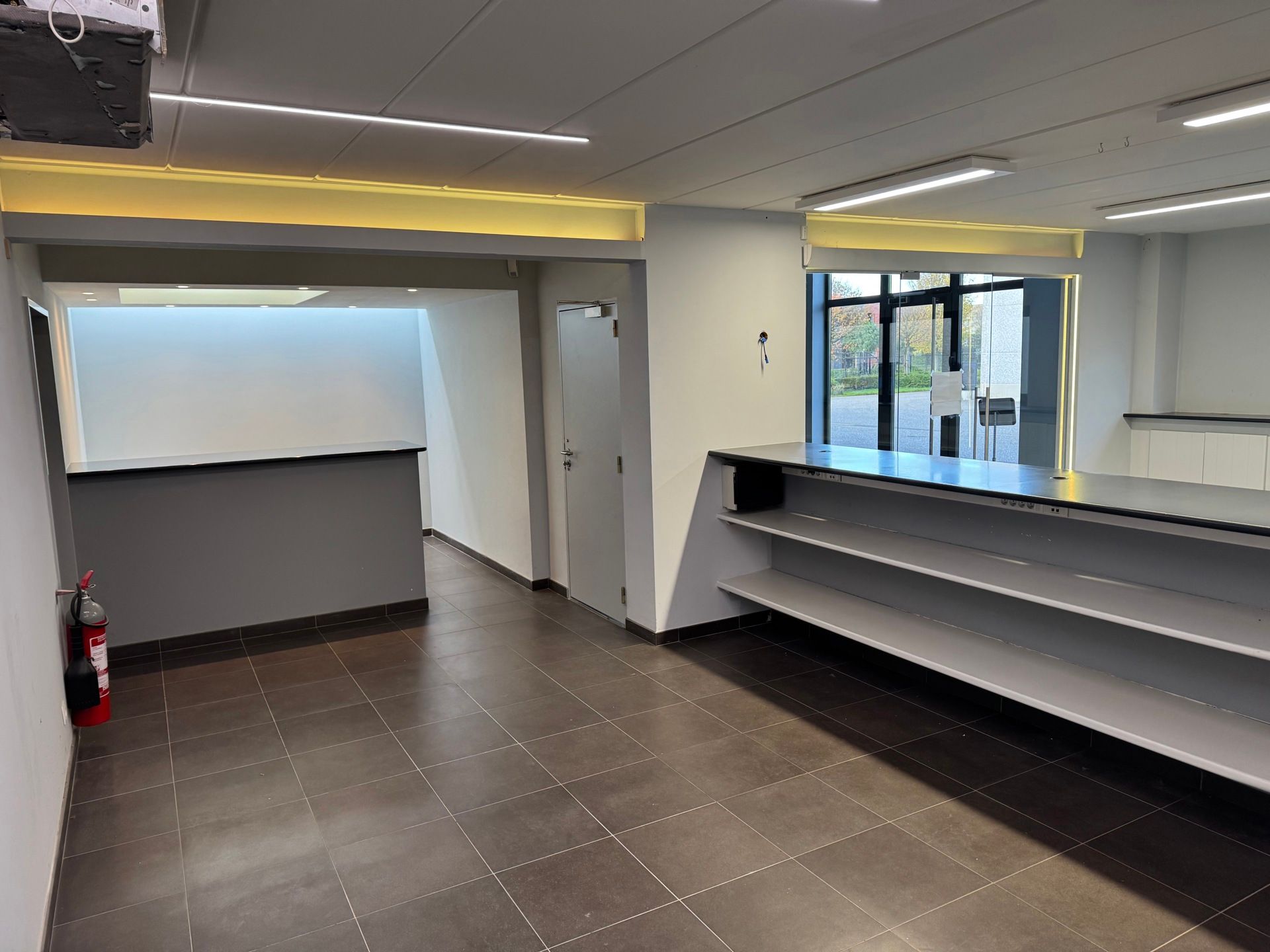 Opslagruimte met kantoor te huur te Kalmthout  foto 2