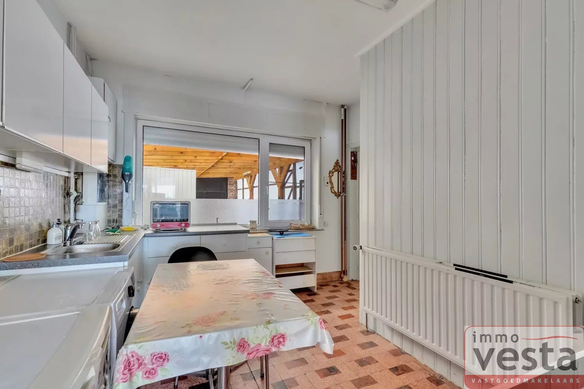 Te renoveren, landelijk gelegen woning/ projectgrond foto 8