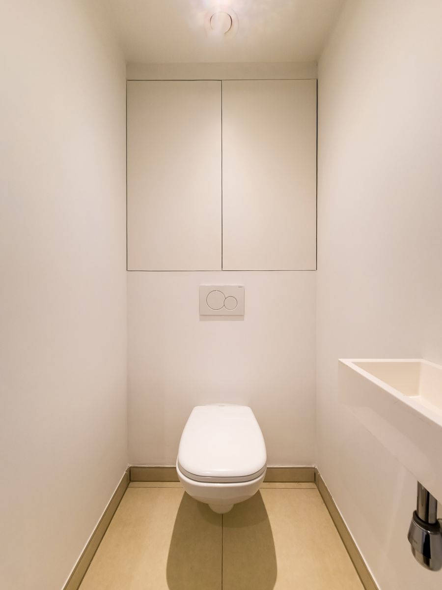 Ongemeubeld 1 slaapkamer app. met mooi terrras foto 11