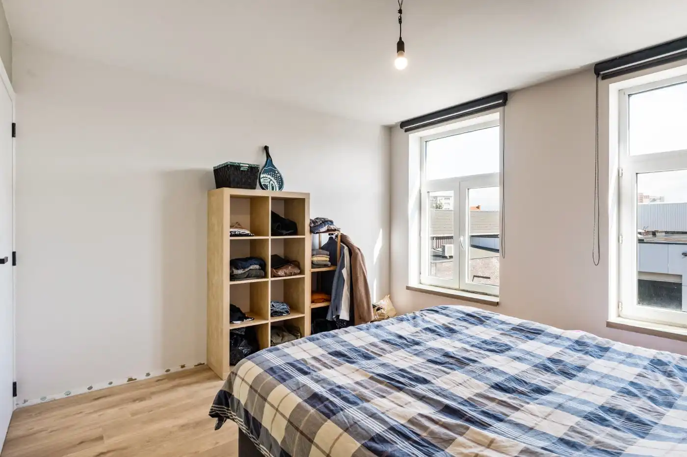 Instapklaar app. op 1ste verd. met 2 slpk. en autostaanplaats foto 21