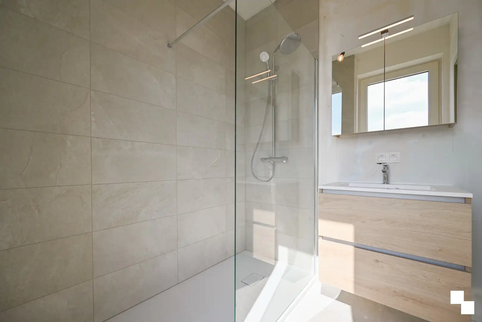 Penthouse met twee slaapkamers en twee terrassen te Ingelmunster foto 15