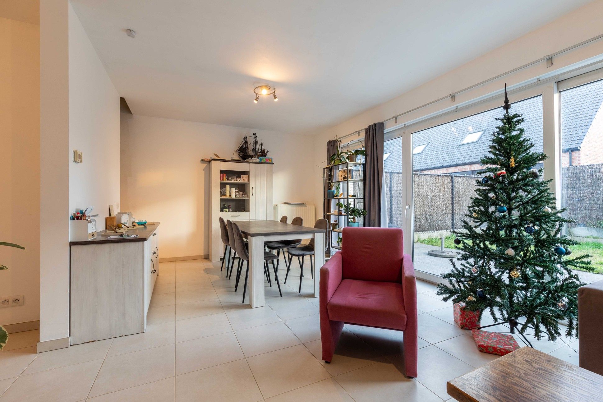 Te koop: Goed gelegen nieuwbouwwoning met tuin en 3 slaapkamers – ideaal voor gezin! foto 5