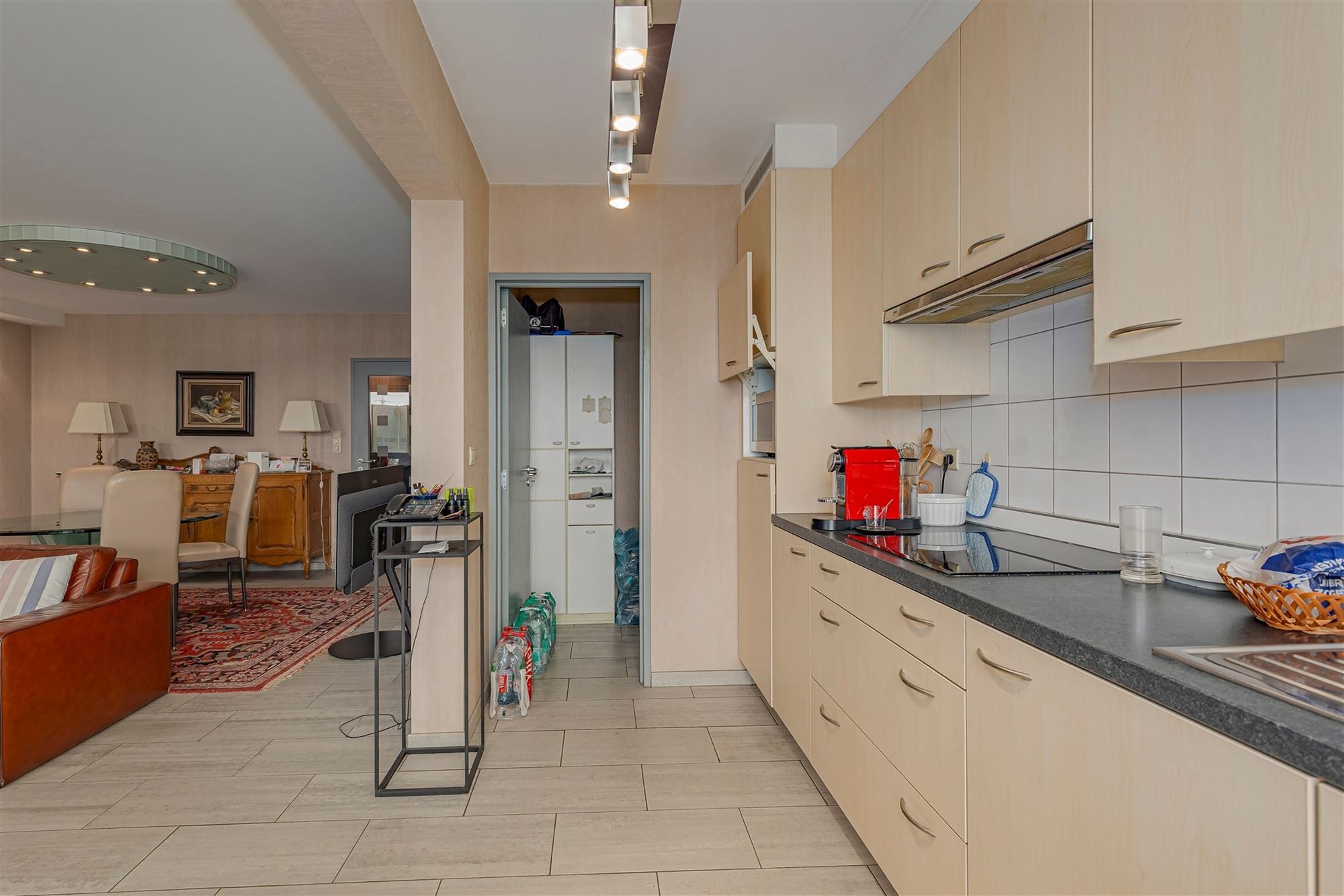 Recent appartementsgebouw met 5 appt + garage in Merksem foto 22