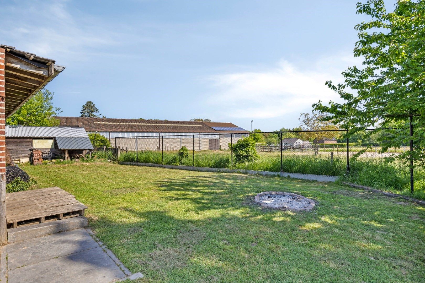  Goed gelegen open bebouwing met 4 slaapkamers en tuin in Kerkom - EPC 540 kWh/m² - bewoonbare oppervlakte 238  m²  foto 31