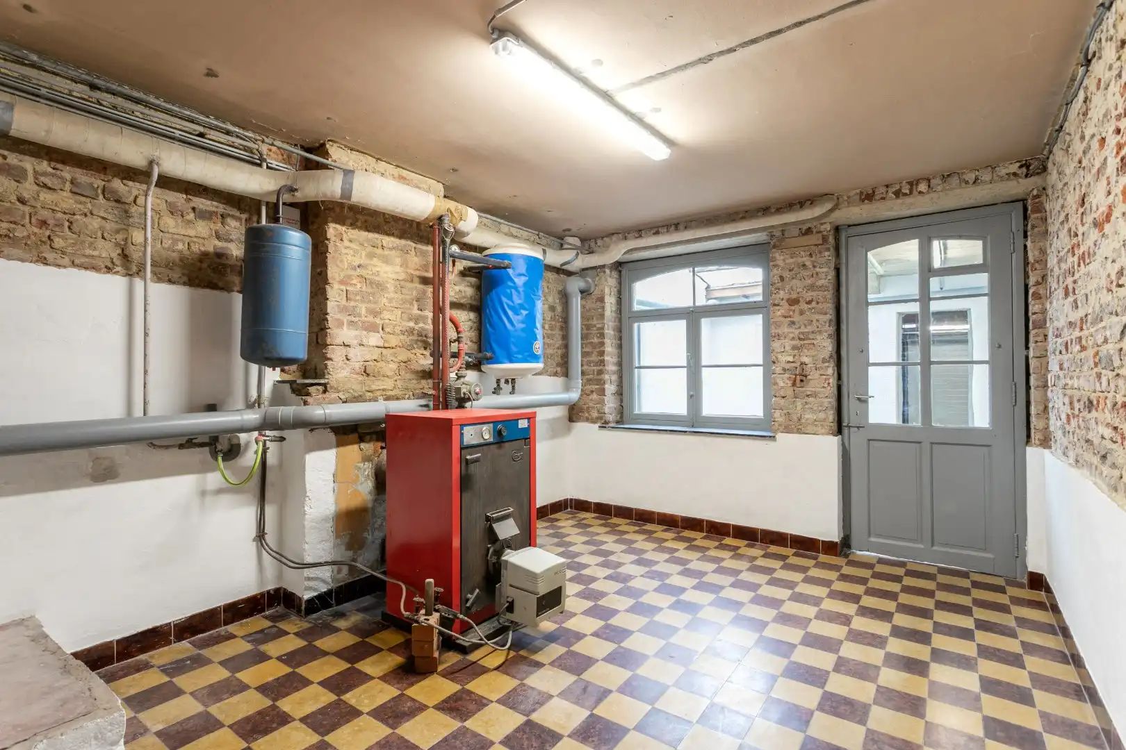 Handelshuis met woongedeelte, garage en tuin te Beersel foto 23