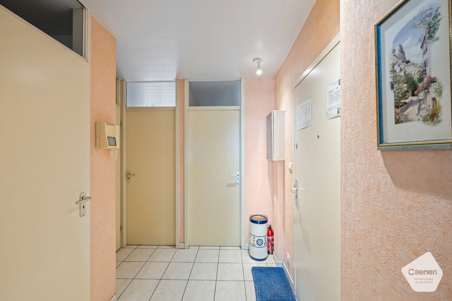 Zongericht twee slaapkamer appartement op een zucht van de Zeedijk foto 11