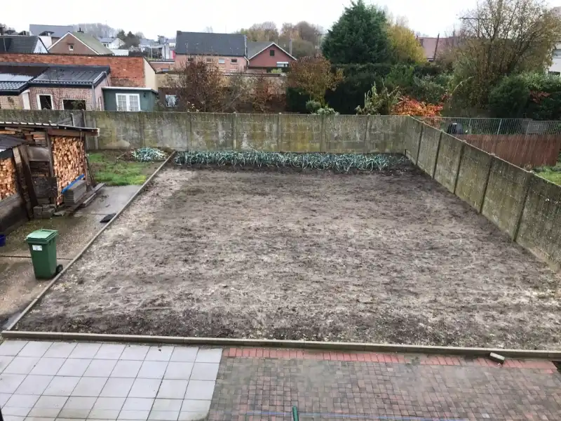 Te Grembergen : Woonst met terras en tuin - EN bijgebouw met garage- ruime parking in doodlopende straat nabij de spoorweg foto 25