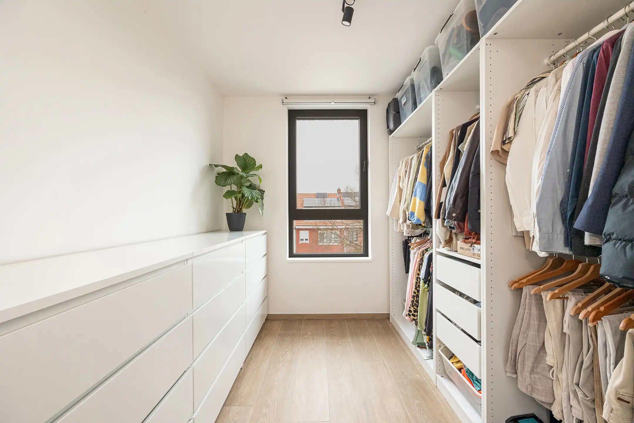 Recent 2-slaapkamerappartement met terras en autostaanplaats foto 12