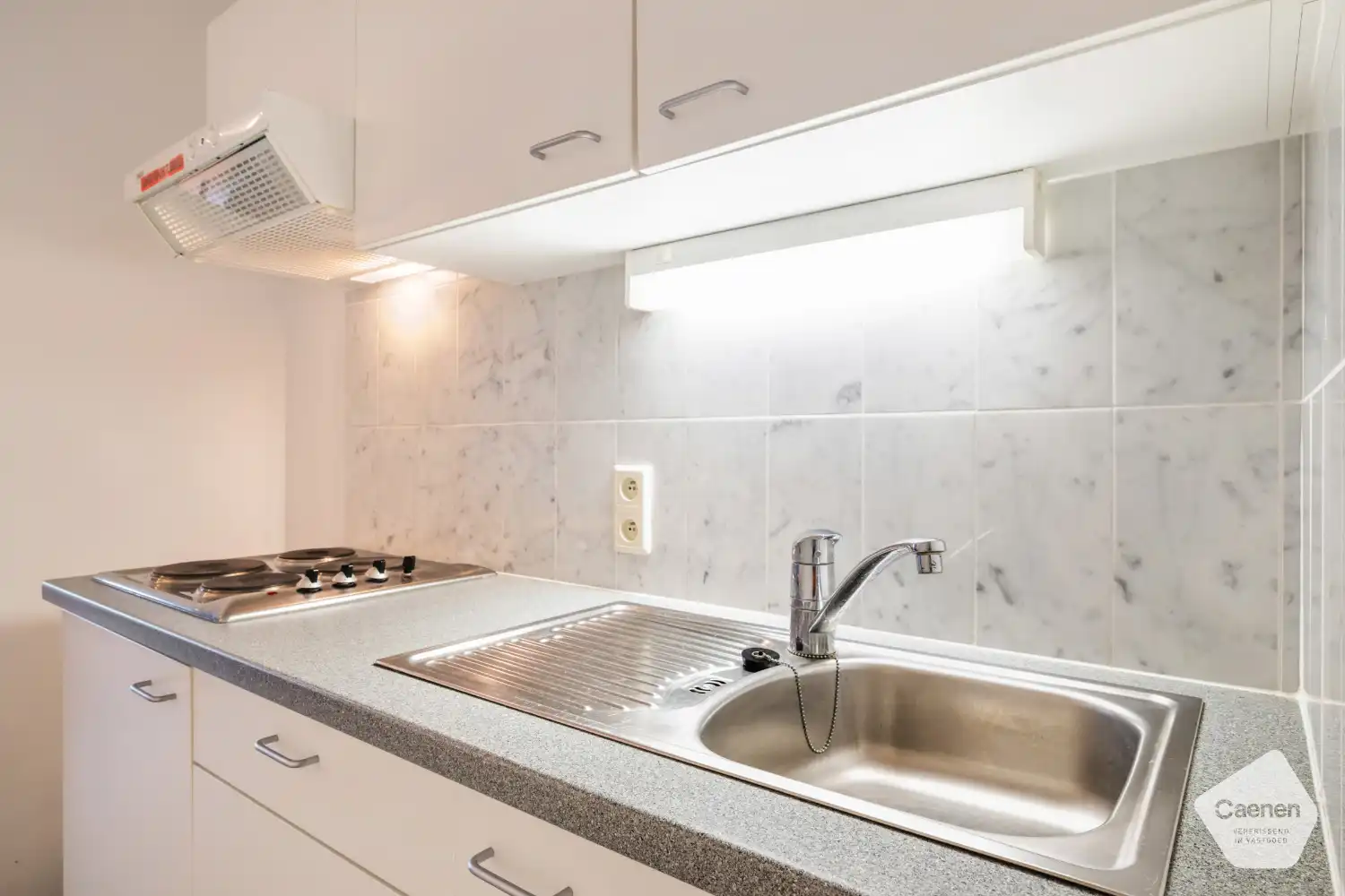 Centraal gelegen één slaapkamer appartement met zicht op zee. foto 8