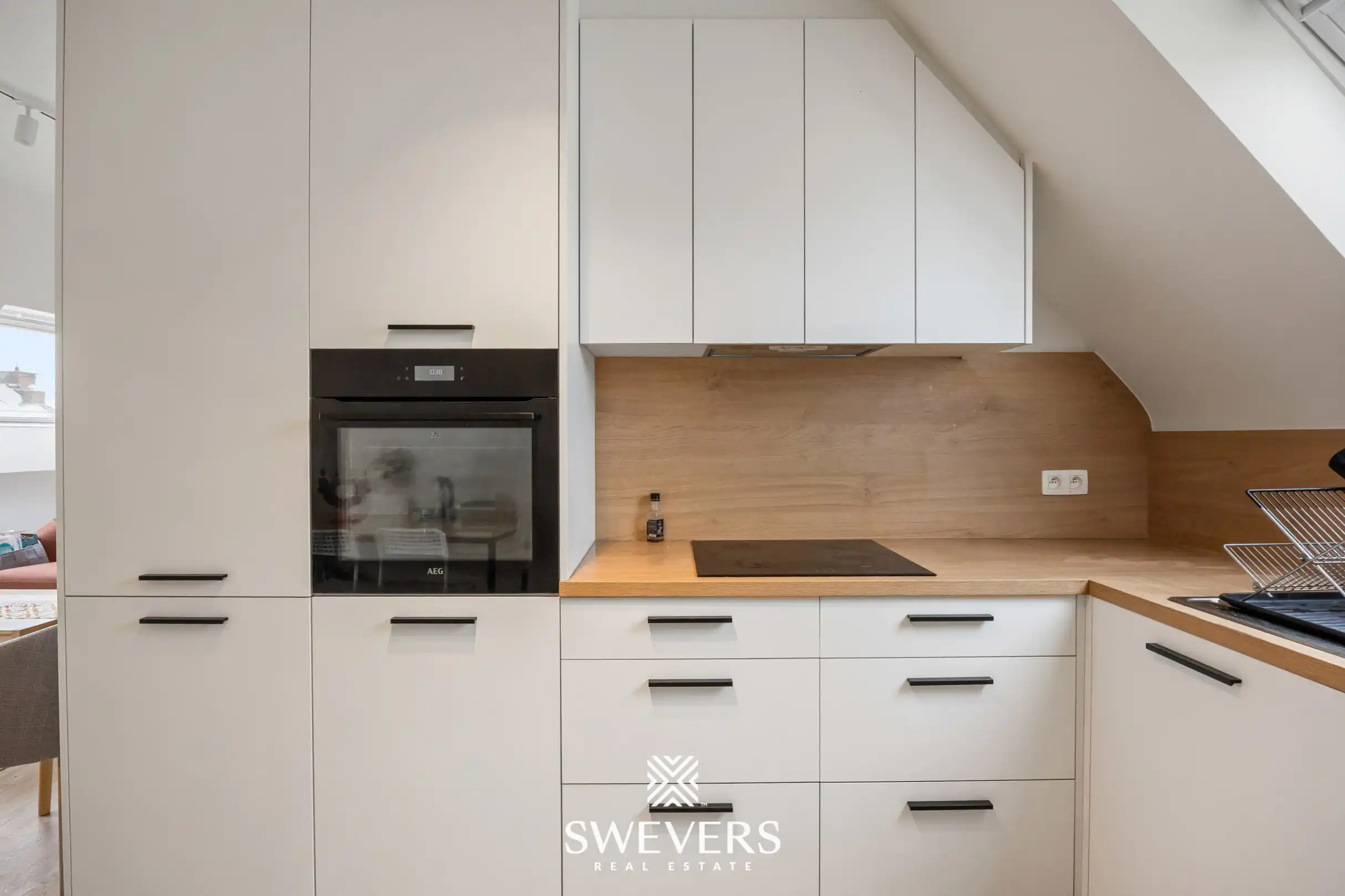 Gerenoveerd 1-slaapkamerappartement nabij centrum Hasselt foto 7