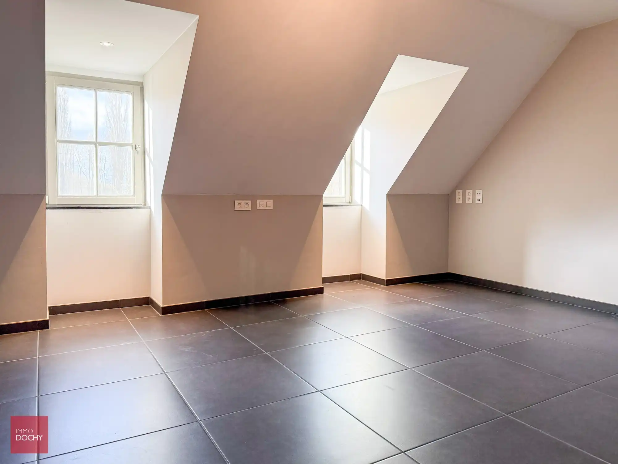 Recent gebouwde standingvolle luxe-woning in centrum | Nokeredorpstraat foto 4