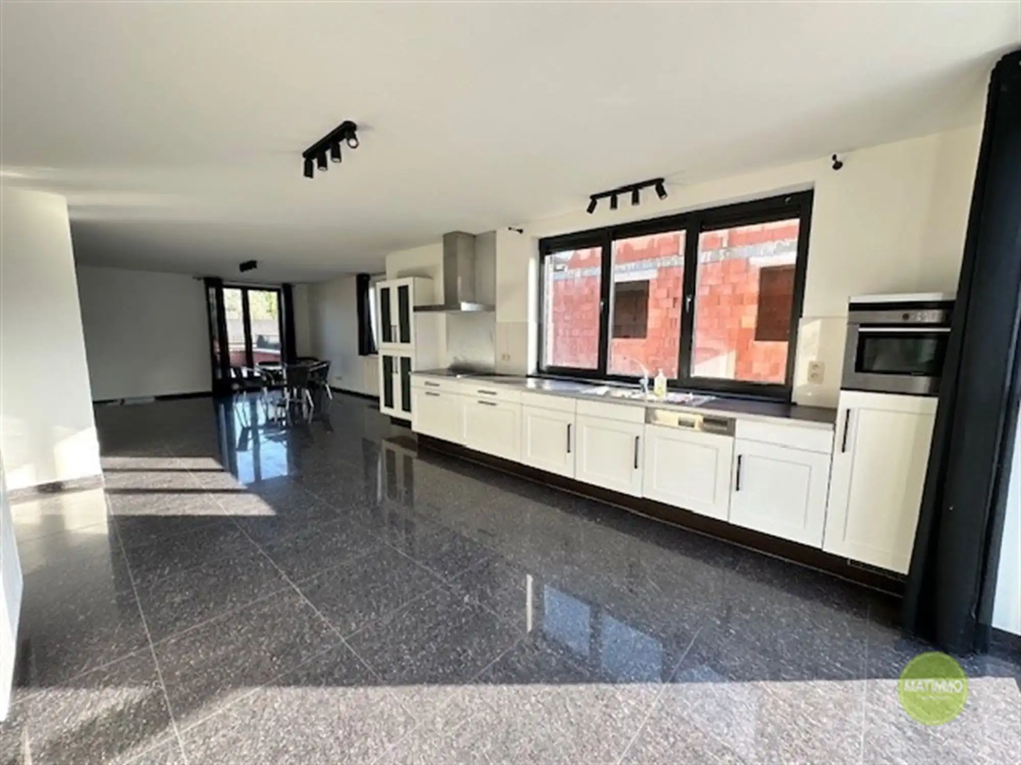 &nbsp;Duplex appartement met 2 slaapkamers en terras te Balen foto 4