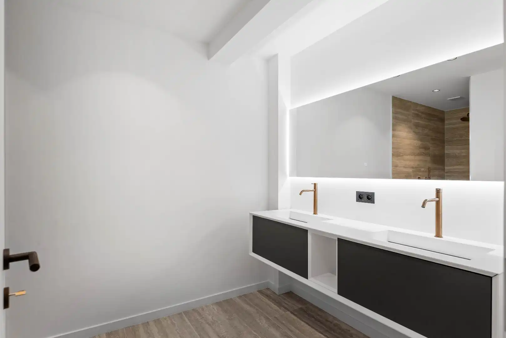 Verhuurd opbrengsteigendom te Mortsel foto 14