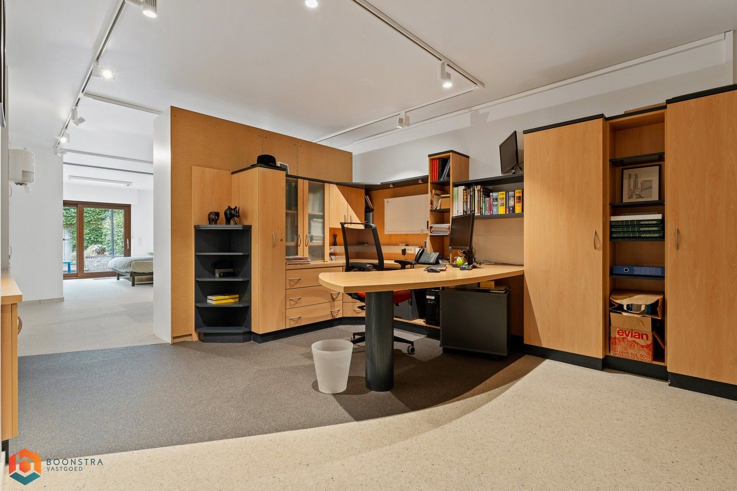 Ruime woning met dubbele praktijkruimte te Boom foto 20