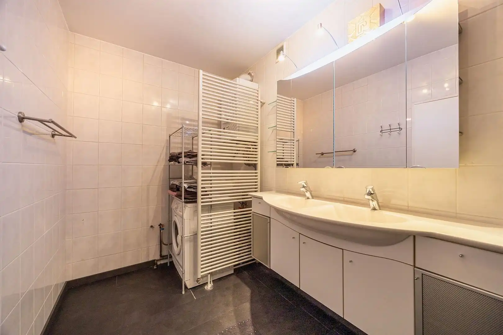 Appartement met 2 terrassen in doodlopende straat foto 17