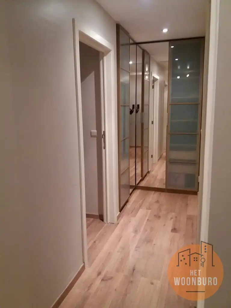 Duplex appartement met 2 slpks, dressing en autostaanplaats foto 6