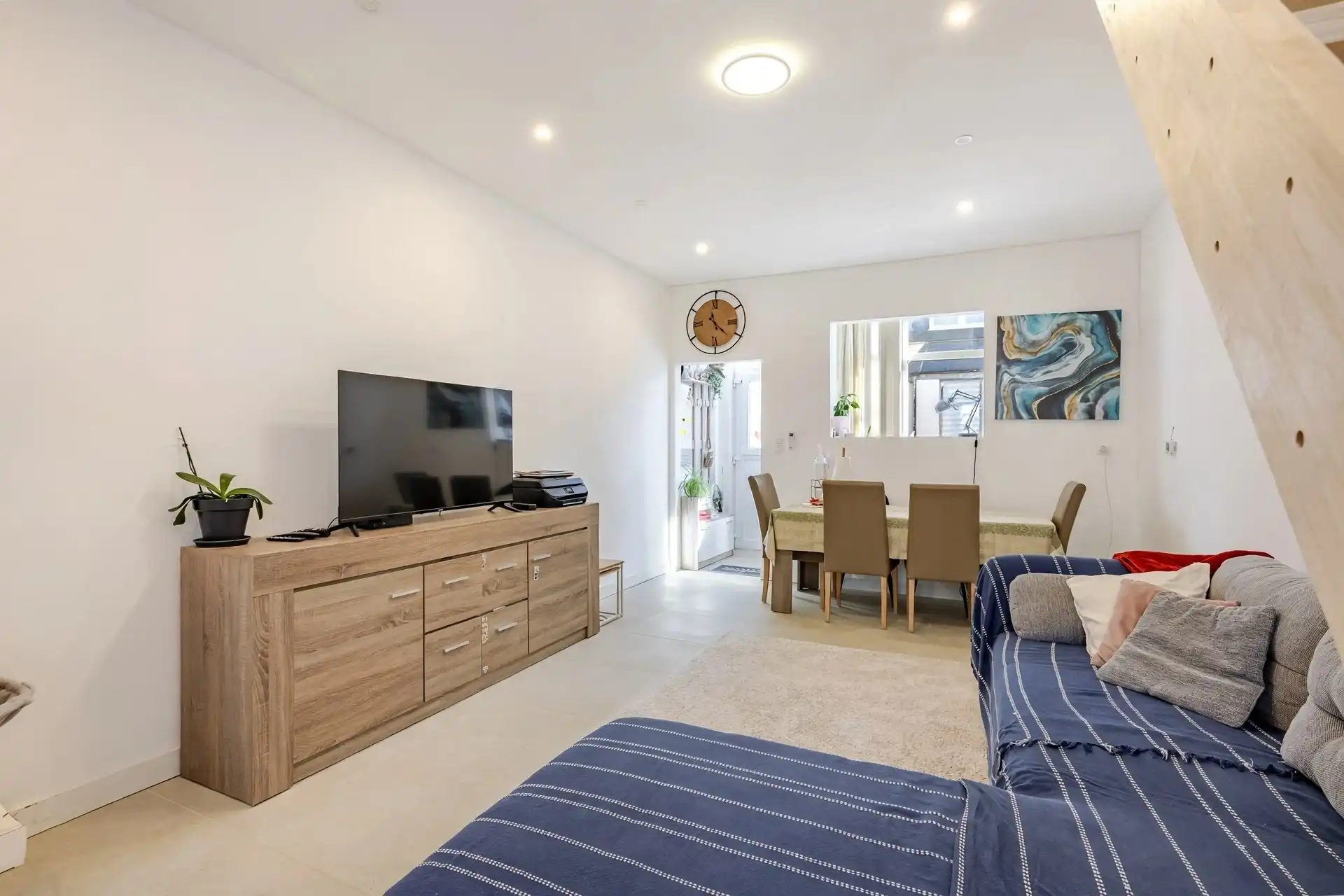 Prachtig gerenoveerde woning met 2 slks en buitenruimte foto 6