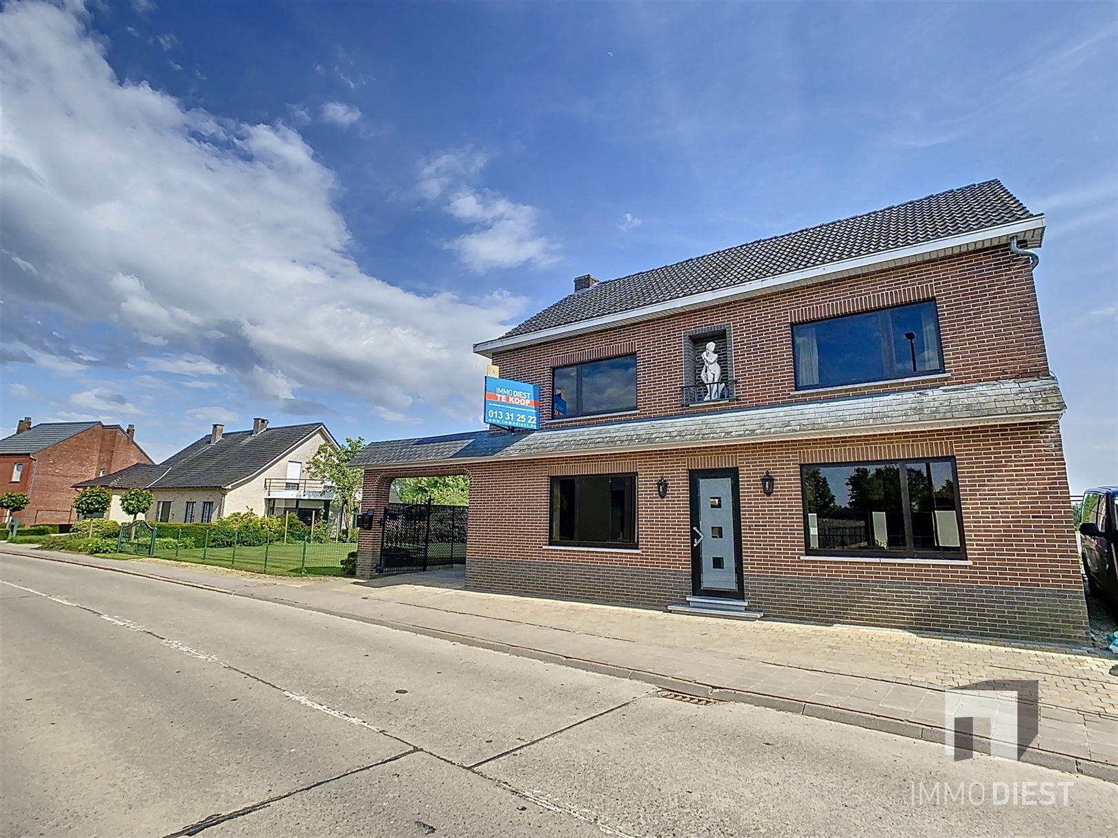 Handelszaak + woning + appartement! foto 1