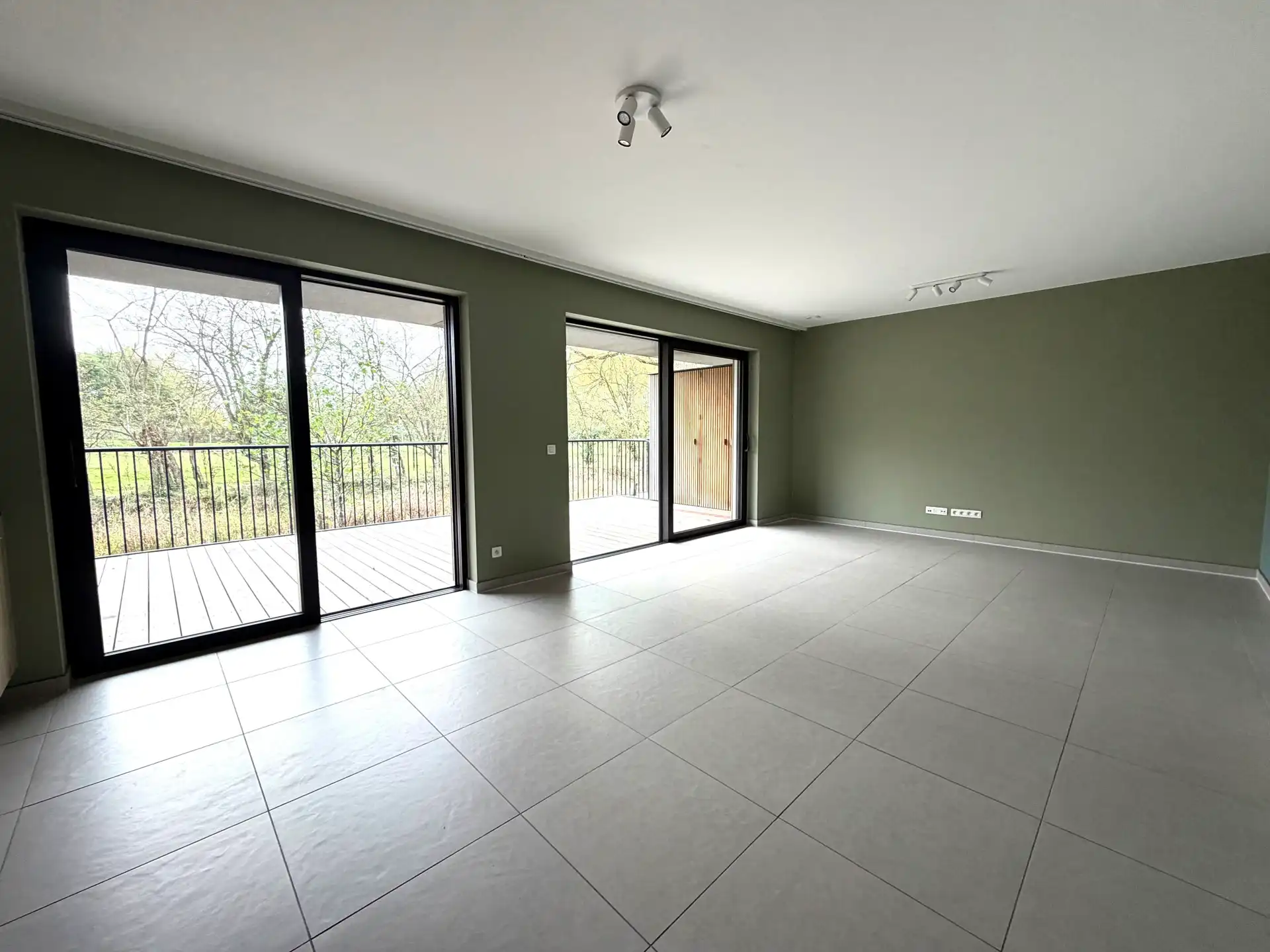 LUXE GLV APPARTEMENT MET TERRAS EN GROEN UITZICHT foto 2