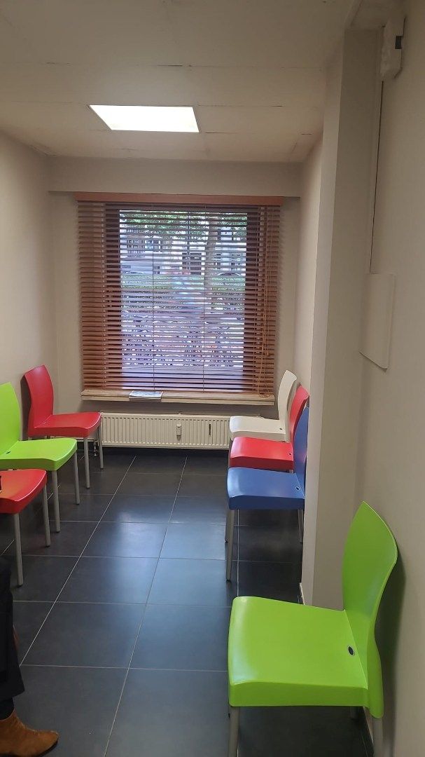 Kantoor/praktijkruimte te huur aan Coupure foto 11
