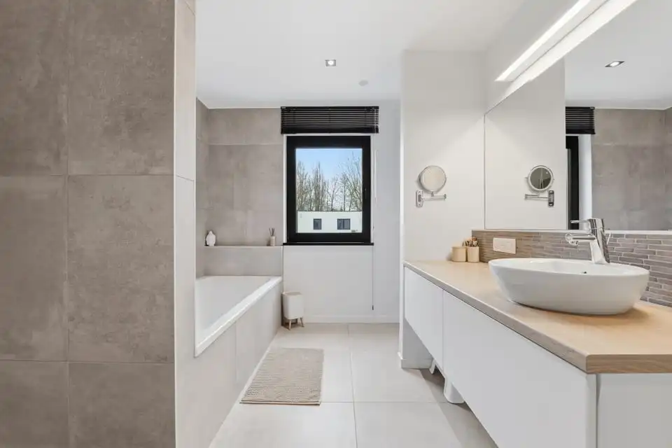 RECENTE GEZINSWONING MET 3SLPK OP CENTRALE LOCATIE TE SINT-TRUIDEN foto 21