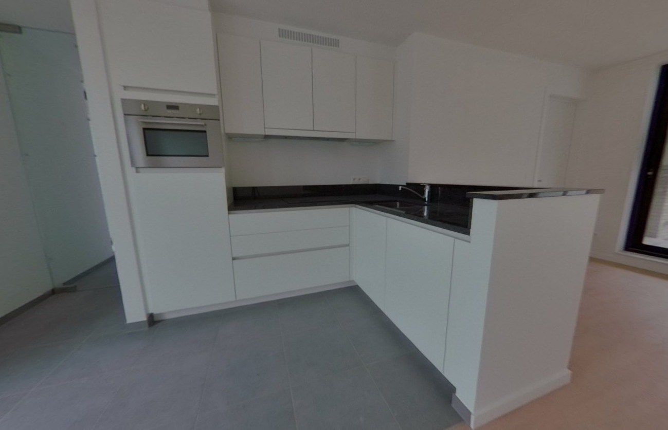 Residentie Emerald is gelegen in een zijstraat van de Kuringersteenweg, op wandelafstand van de Groene Boulevard. foto 9