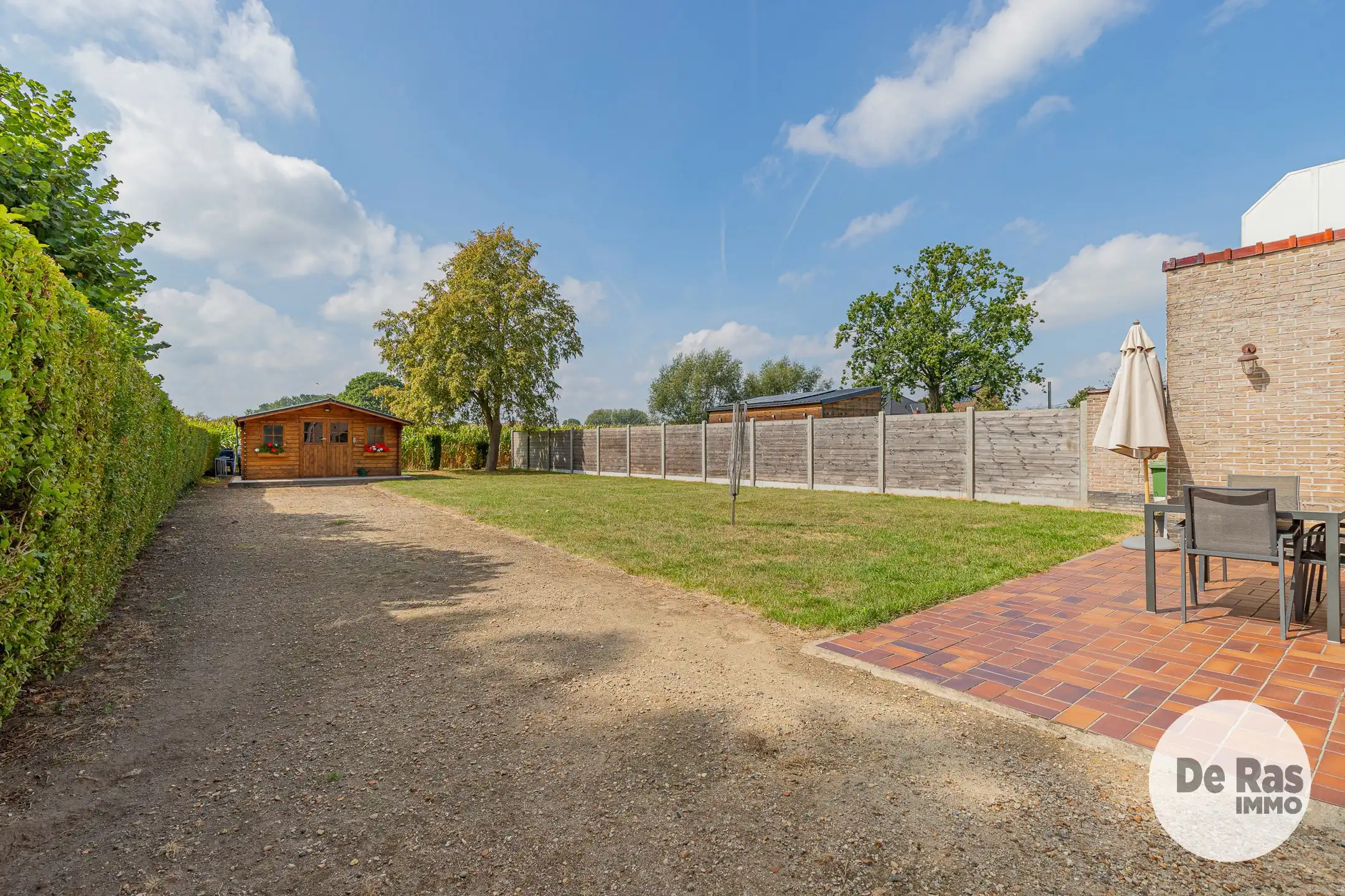 WICHELEN - Instapklare woning met 4 kamers, garage en tuin foto 26