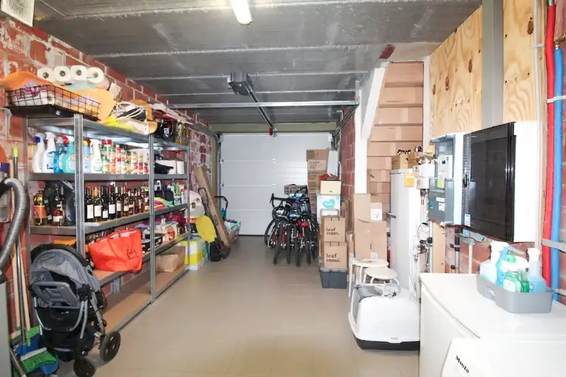 Prachtige moderne woning te huur vlakbij centrum Roeselare foto 6
