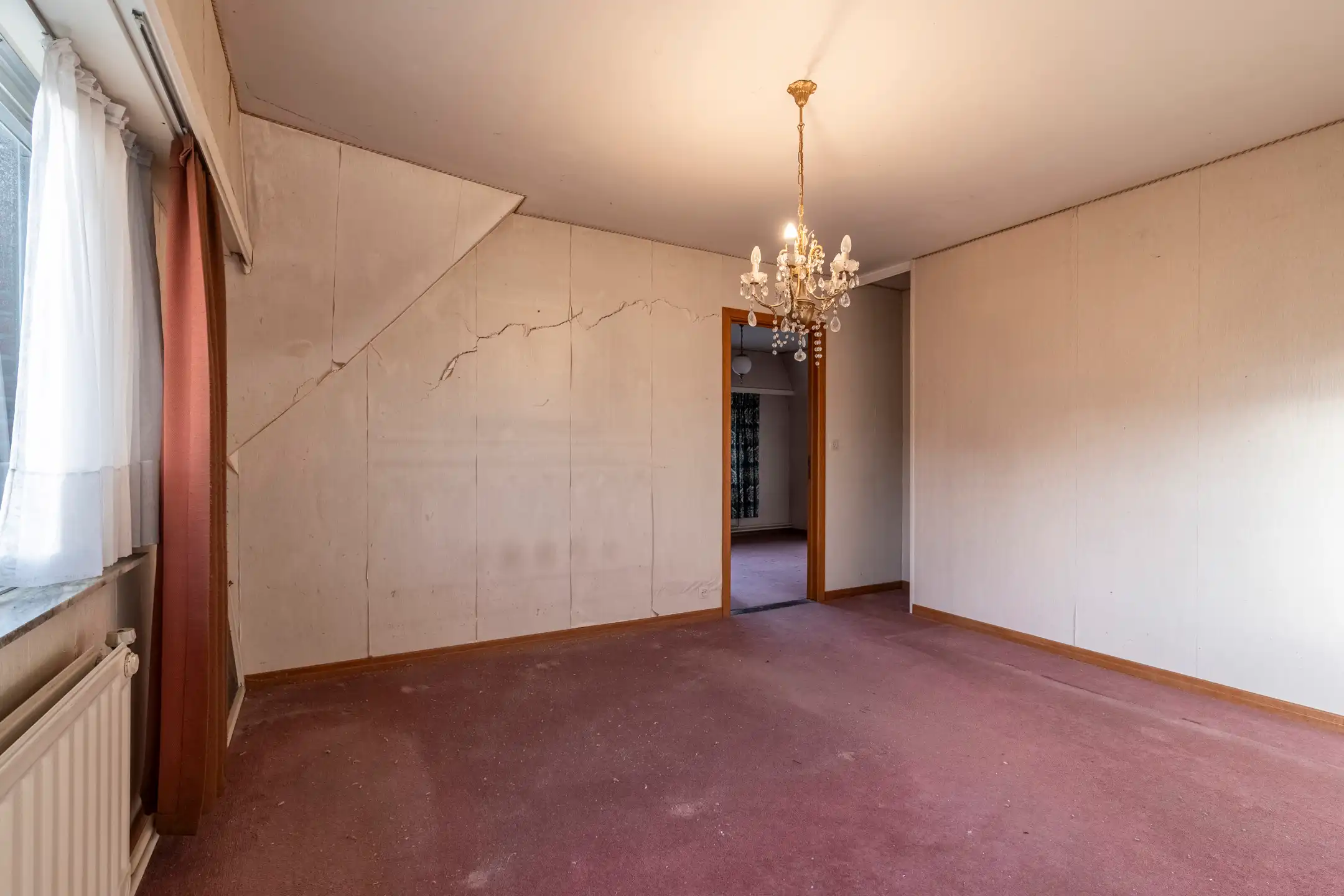 Te renoveren villa met weiland en verkavelingspotentieel foto 12