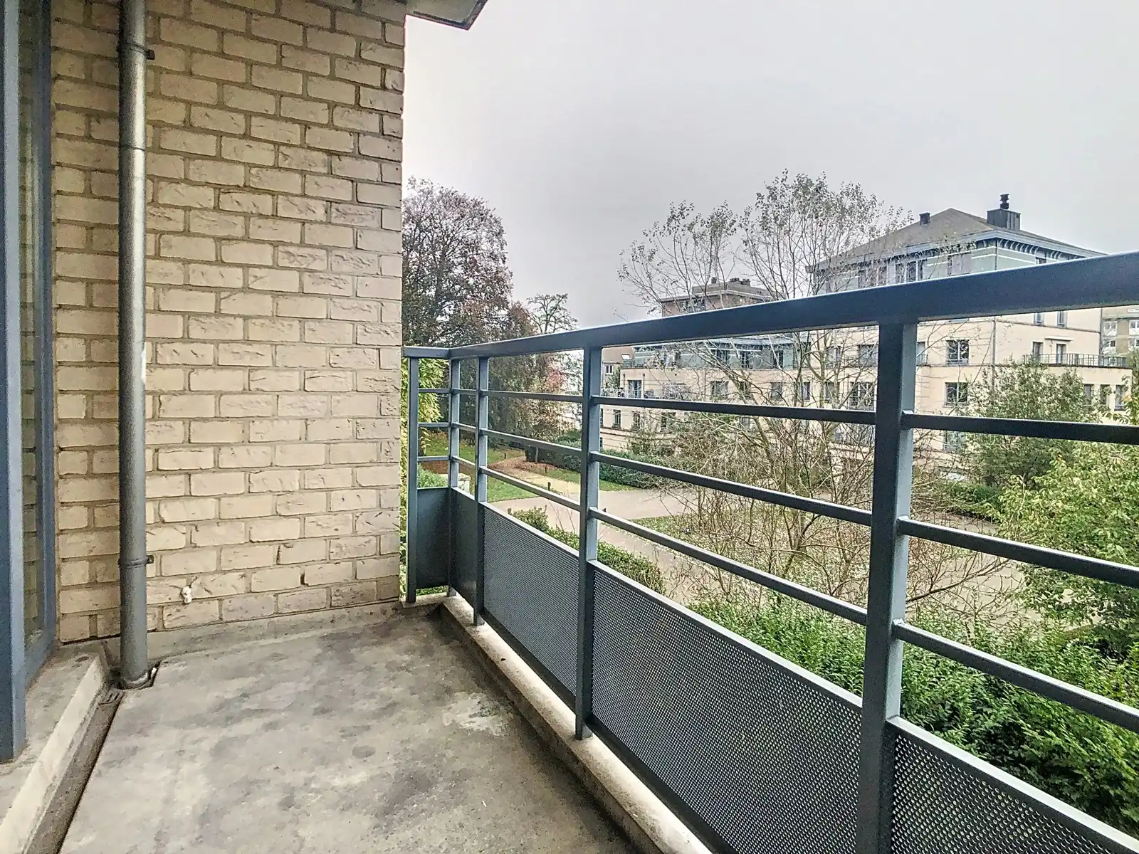 Instapklaar appartement met 2 slaapkamers foto 18