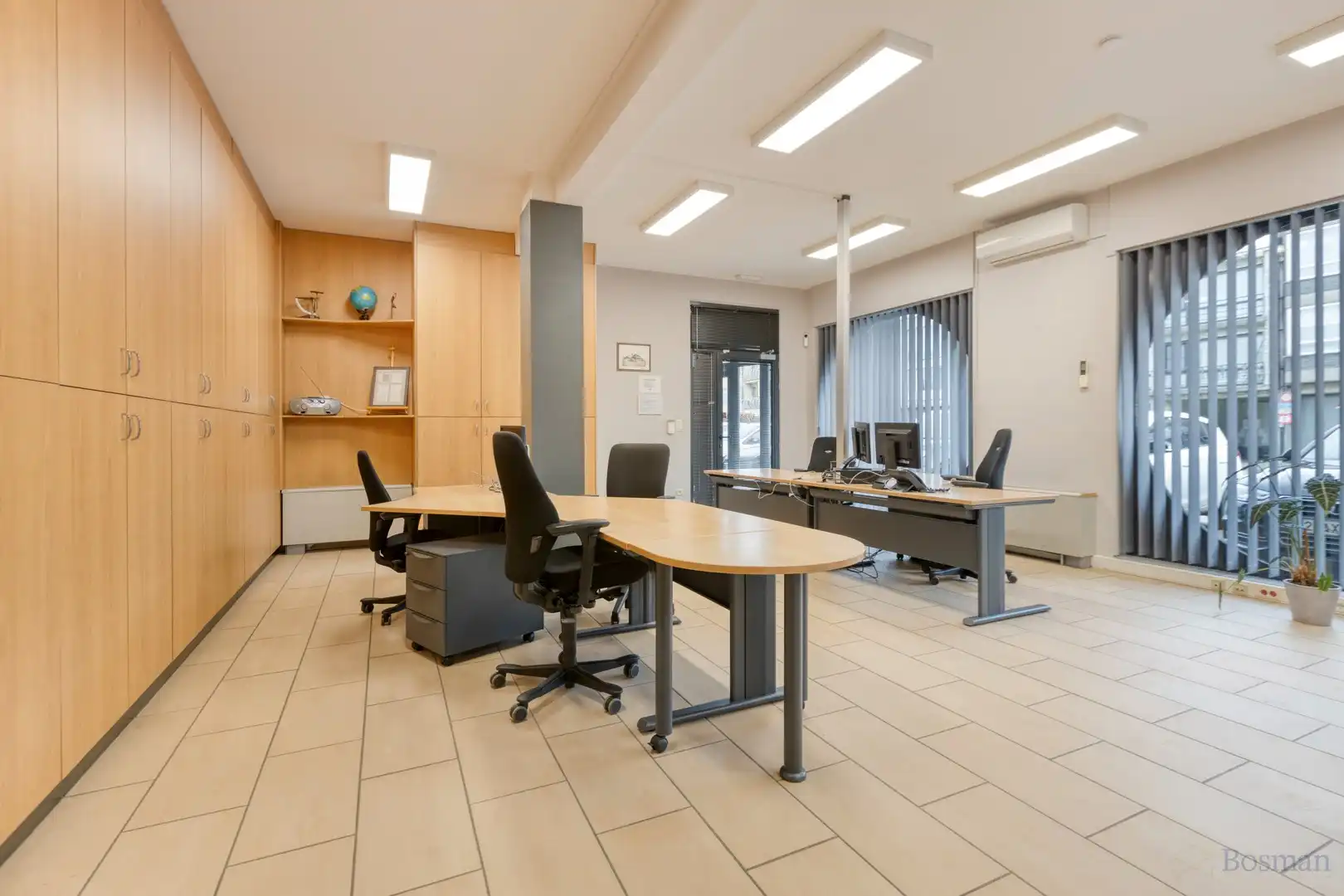 Ruim handelspand te huur in centrum Tessenderlo foto 9