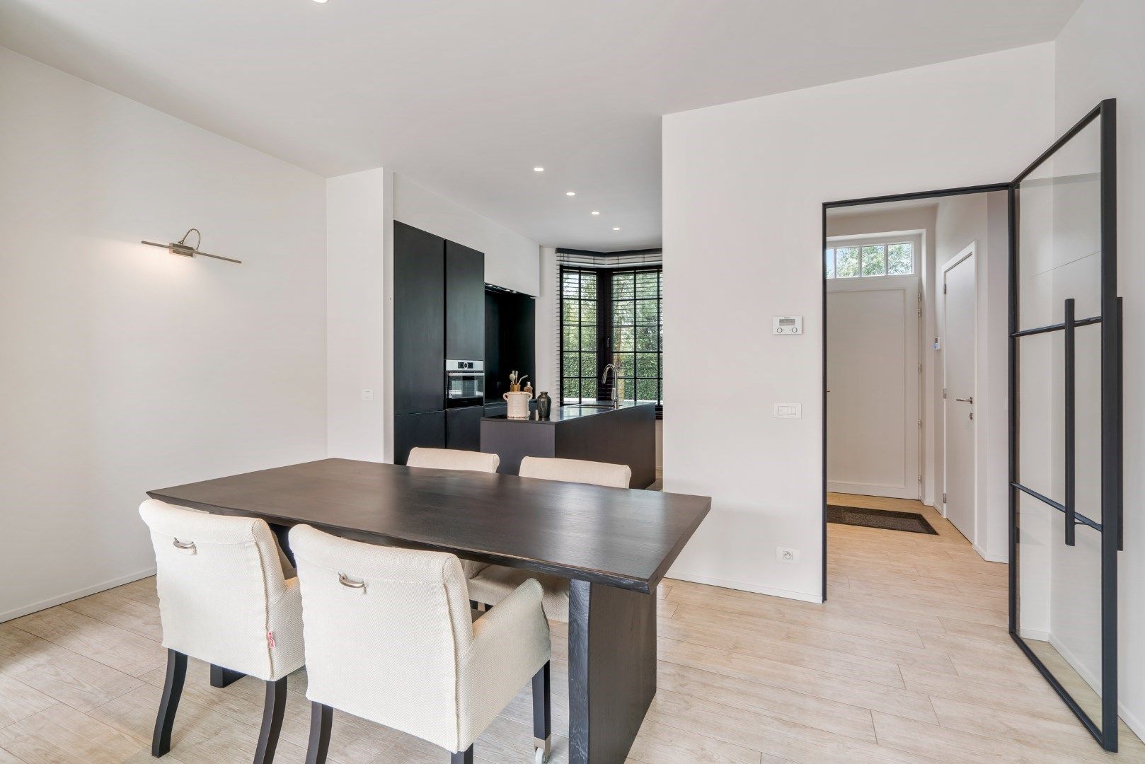 Duinenwater - zonnige en ruime woning met 5 slk's en dubbele garage!  foto 6