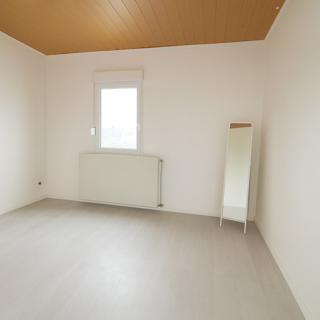 Te koop: Uitzonderlijk ruime stadswoning met 6 slaapkamers, garage en tuin in het hart van Sint-Niklaas! foto 18