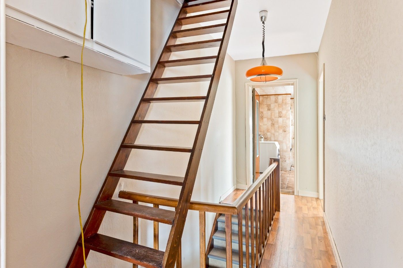 Te renoveren woning met 2 slpk. en tuin foto 14